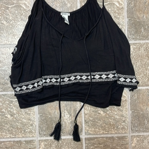 Black Forever21 Tank - Picture 3 of 3